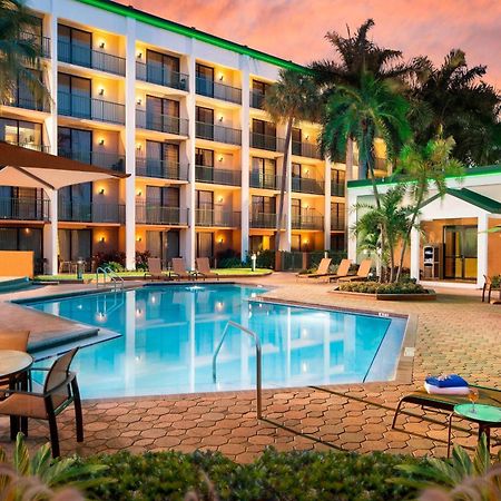 Courtyard By Marriott Fort Lauderdale East / Lauderdale-By-The-Sea Kültér fotó