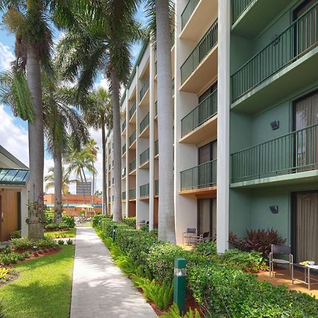 Courtyard By Marriott Fort Lauderdale East / Lauderdale-By-The-Sea Kültér fotó
